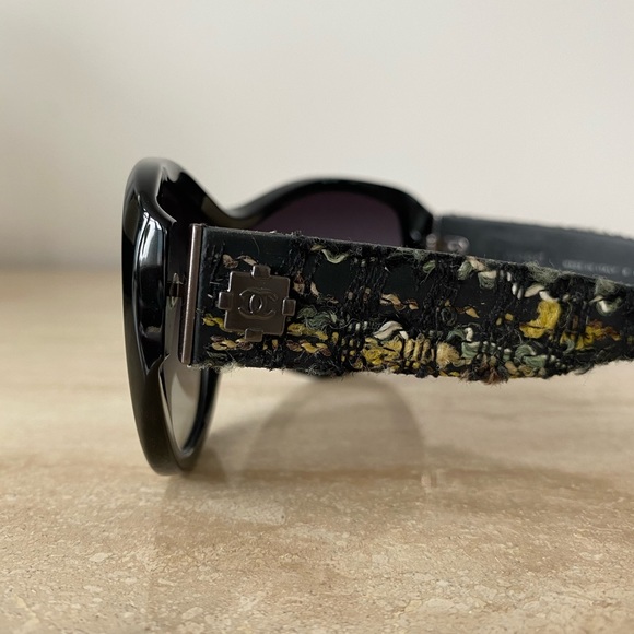 Chanel Tweed Sunglasses - Picture 4 of 6